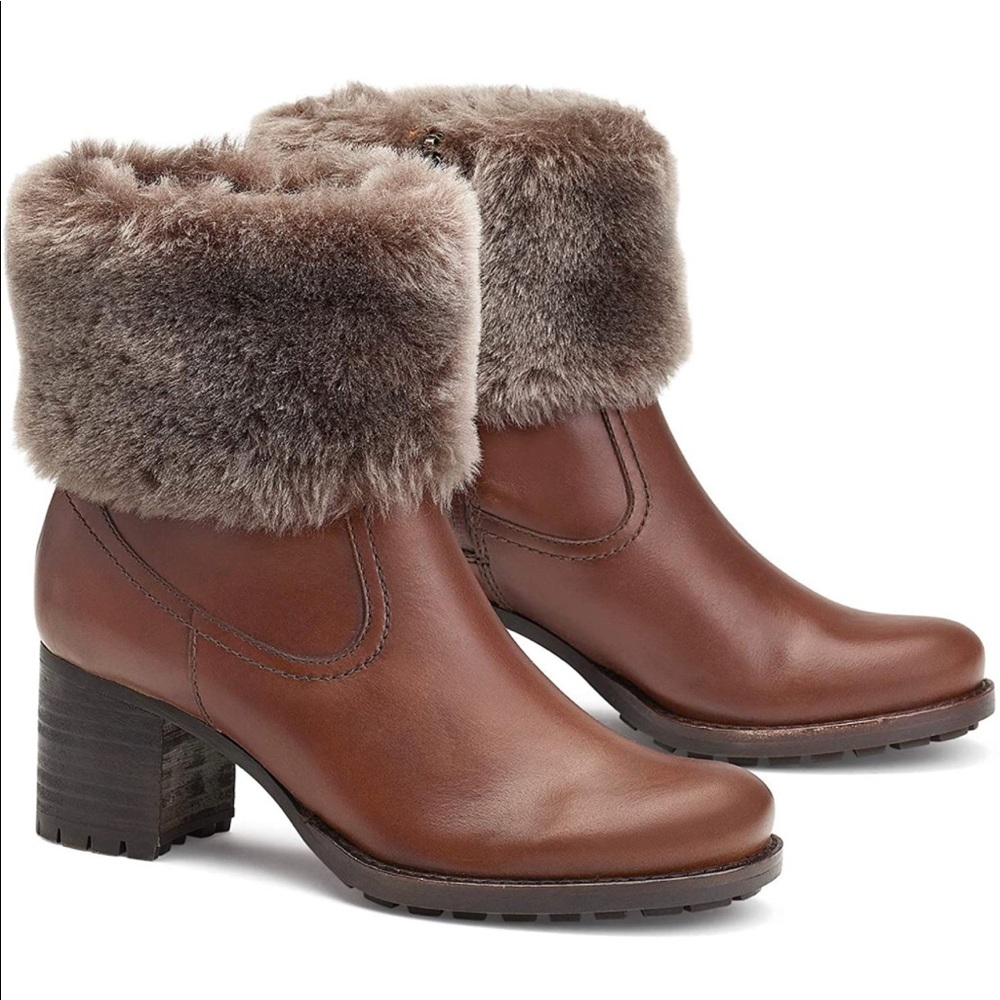NWT Trask Myrah Genuine Shearling Waterproof Boots